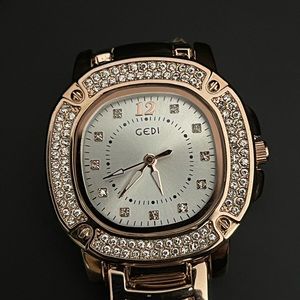 Beautiful Geri Woman’s watch. Visually enticing